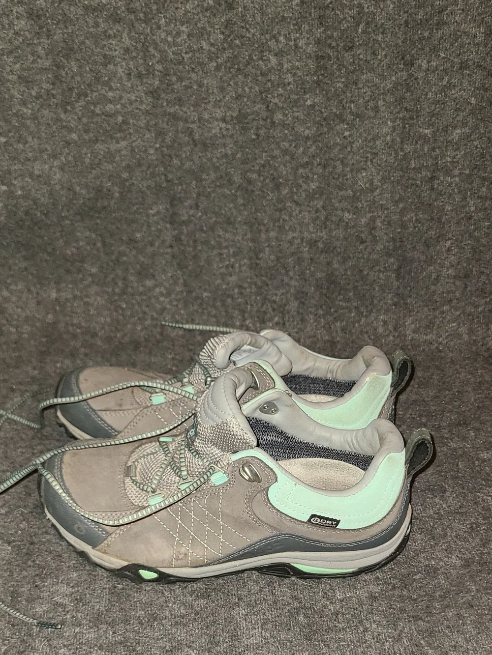 Oboz Womens Sapphire Low Waterproof Hiking Shoes Charcoal Beach Glass Sz 6.5